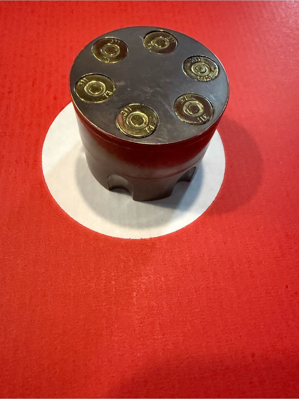 Herb/Tobacco Grinder shaped like Revolver cylinder